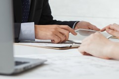 売却したいマンションの管理費を滞納中。買主に請求はいきますか?